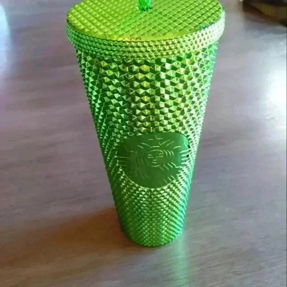 Limited Edition Starbucks LG Cup - Picture 2 of 2